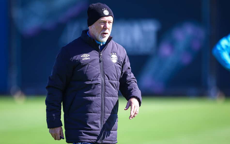 Mano Menezes conta muito com um reforço caseiro do Grêmio para o segundo semestre