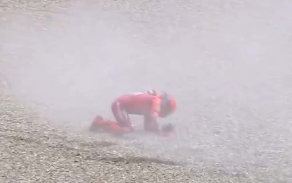 Susto! Marc Márquez perde traseira e cai em treino da MotoGP em Assen; veja o vídeo