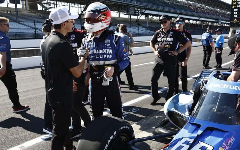 Papo com Helio Castroneves: alegrias como dono de equipe