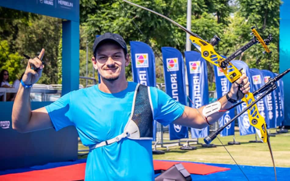 Marcus D'Almeida ganha ouro na Copa do Mundo de Tiro com Arco