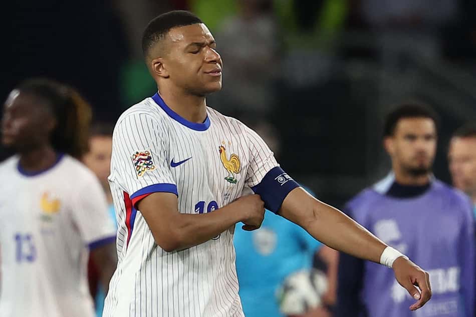 Mbappé reage à derrota da França para a Espanha, na semifinal da Nations League