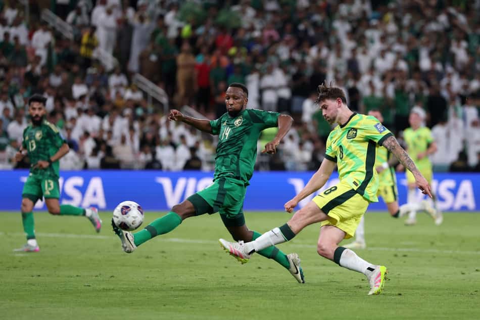 Metcalfe finaliza para igualar o marcador para a Austrália contra a Arábia Saudita