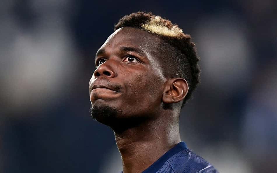 Livre no mercado, Pogba usa camisa de gigante do Mundial e agita web