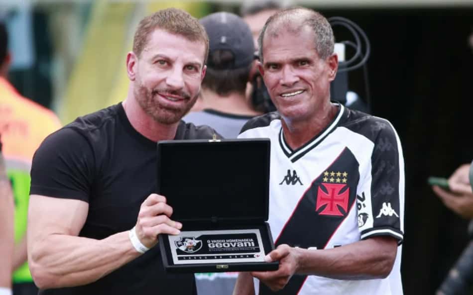 Geovani foi homenageado em vida pelo Vasco diante de 22 mil torcedores; relembre
