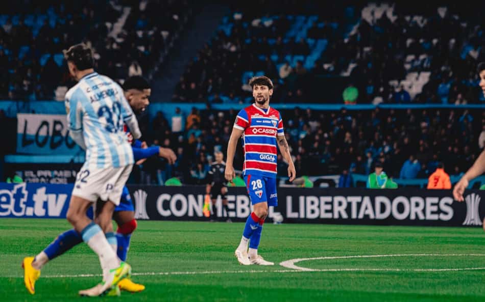 Fortaleza confirma saída de meio-campista para outro clube da Série A