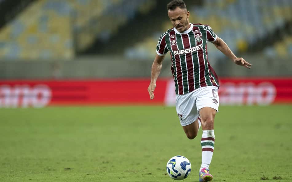 Escalações Internacional x Fluminense: Renato faz mudanças no time titular