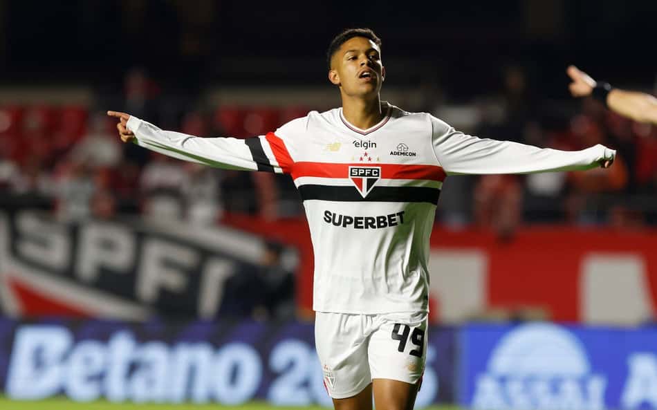 Ryan Francisco endossa críticas da torcida do São Paulo após derrota para o Vasco
