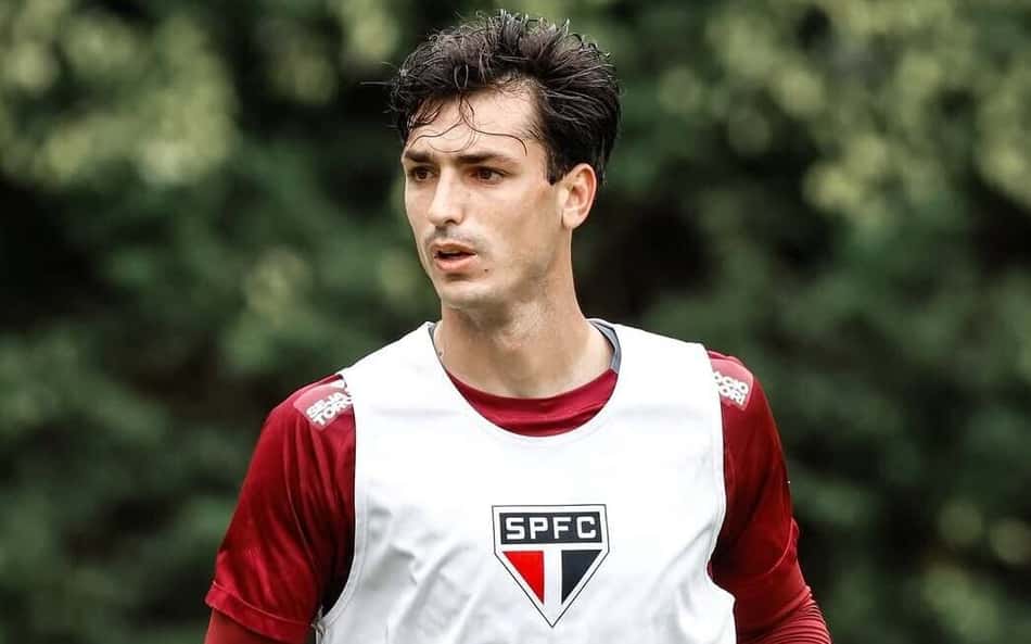 Dinenno faz agradecimento a dono da SAF do Cruzeiro
