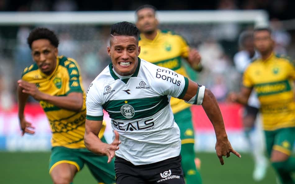 Escalação do Coritiba: Sebá Gómez é liberado, e Mozart tem uma dúvida para o Atletiba