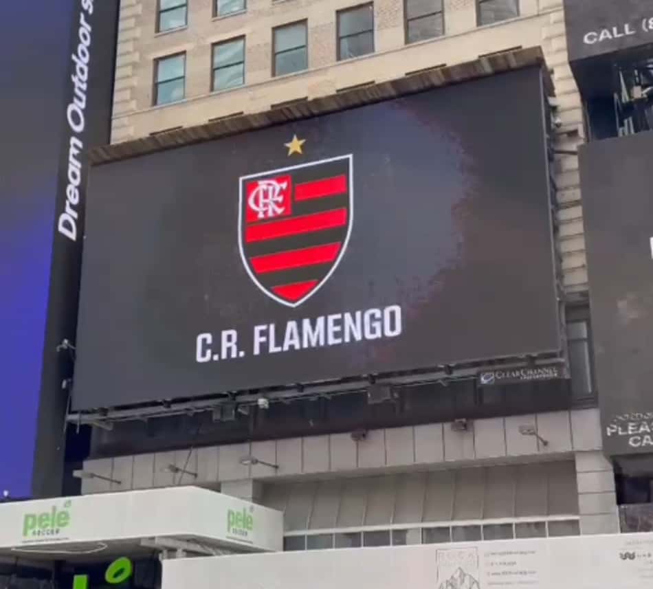 Flamengo exibe mensagem do clube na Times Square