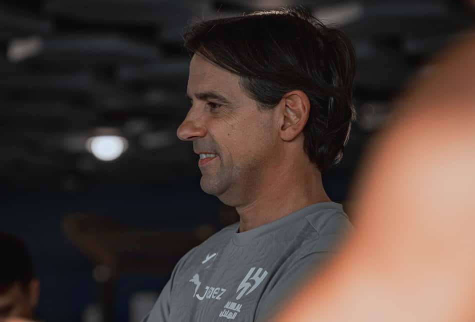 Simone Inzaghi em treino do Al-Hilal durante preparação para o Mundial de Clubes