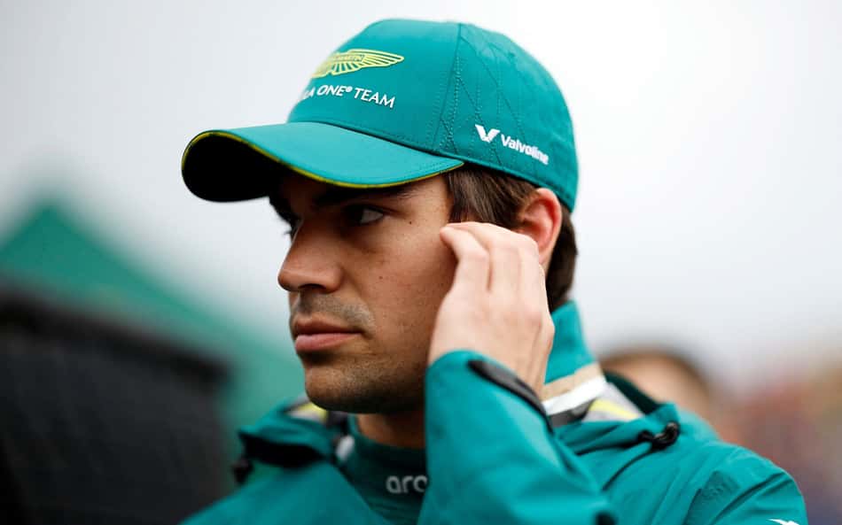 Narrador da F1 ecoa informação sobre revolta de Lance Stroll: 'Capacete arremessado'