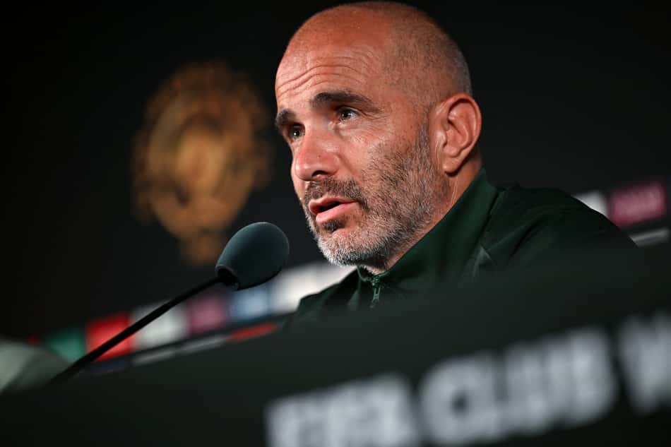 Técnico do Chelsea, Enzo Maresca durante coletiva no Mundial de Clubes (Foto: Paul Ellis/AFP)