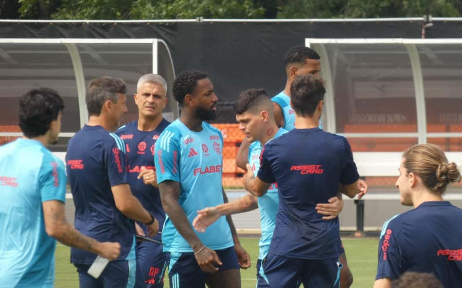 Clima leve, retorno de Arrascaeta e altinha com Filipe Luís: veja como foi o segundo treino do Flamengo nos EUA