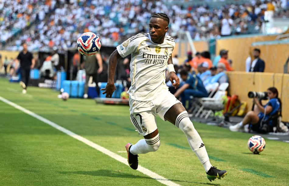 Vini Jr em ação pelo Real Madrid na estreia do Mundial de Clubes