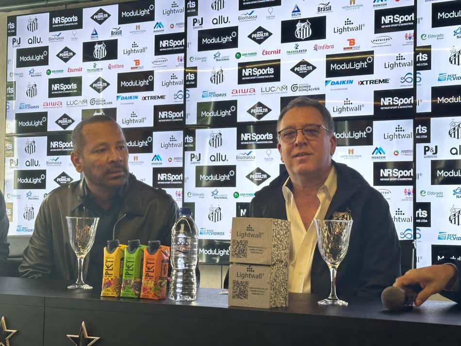 Pai de Neymar e Marcelo Teixeira participam de evento da inauguração do novo CT da base e do profissional, em Santos. (Foto: Juliana Yamaoka/ Lance)