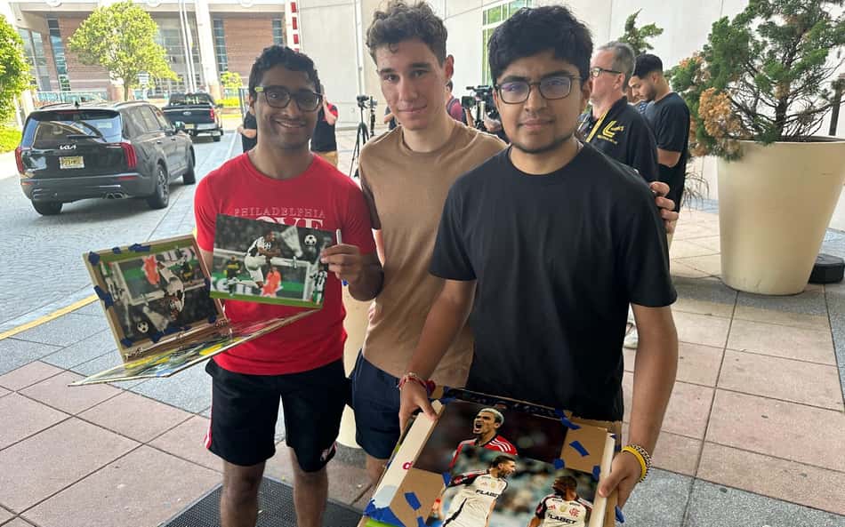 Torcedores estadunidenses vibram com chegada do Flamengo para o Mundial