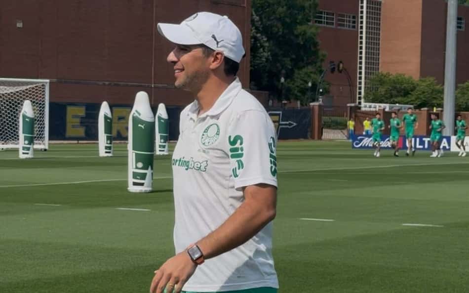 Palmeiras treina com grupo completo, Abel passa 'menu' e convocados realizam recuperação