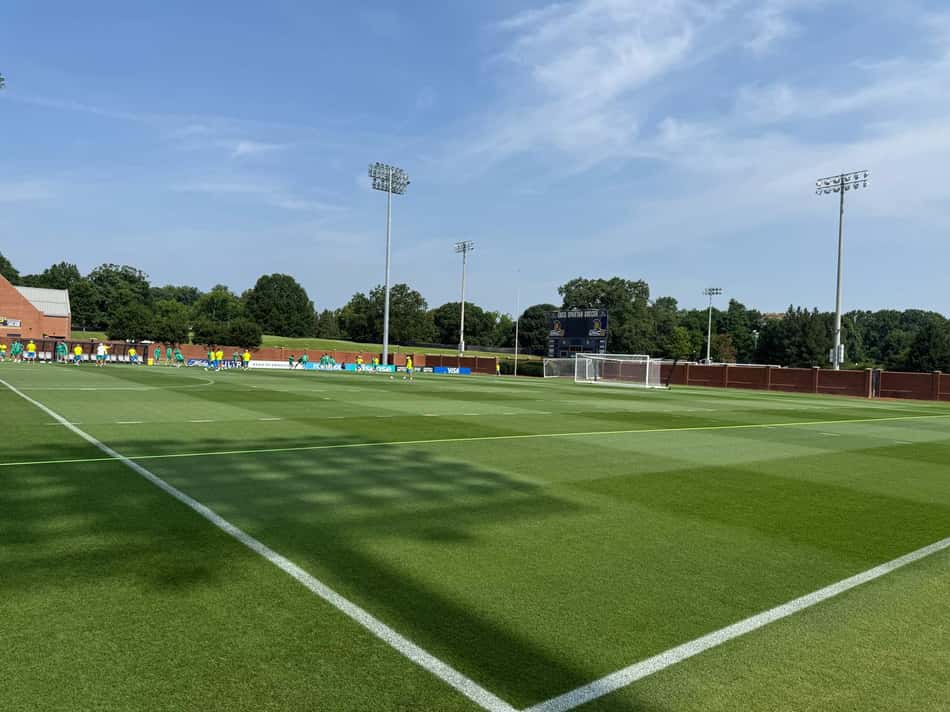 Campo - Univesidade Carolina do Norte Greensboro