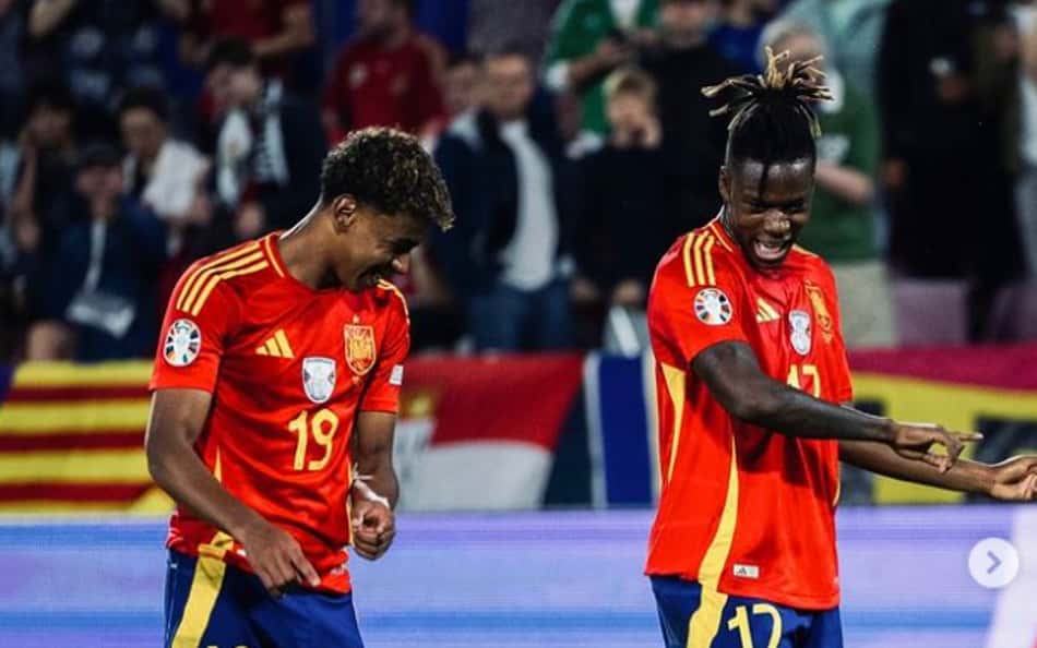 Lamine Yamal publica foto com alvo do Barcelona no mercado