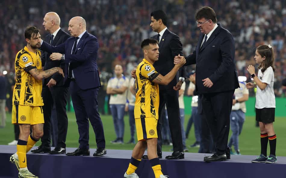 Jogador da Inter de Milão desiste de defender a Itália após vexame na final da Champions