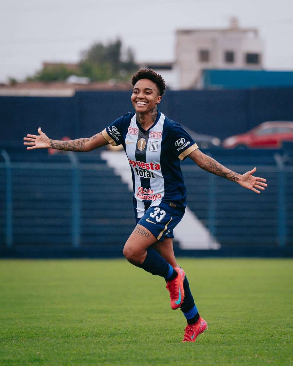 Annaysa disputará a Libertadores pelo Alianza Lima (Foto: Fernando Mejia/Alianza Lima)