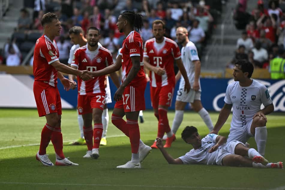 Equipe do Bayern de Munique na vitória de 10 a 0 contra o Auckland City (Foto: Paul Ellis/AFP)