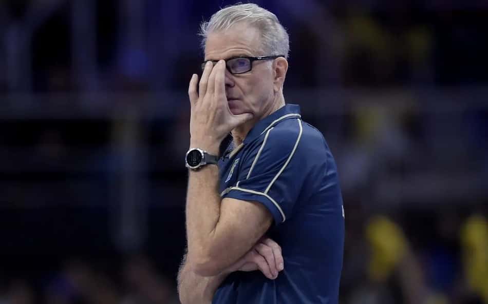 Bernardinho fala sobre semana perfeita da Seleção na VNL: 'Vão olhar com respeito'