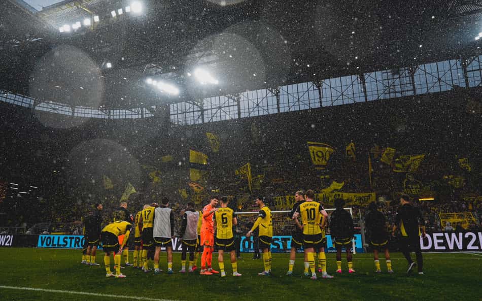 Jogadores do Borussia Dortmund, rival do Fluminense no Mundial, comemoram