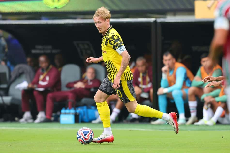Julian Brandt em ação pelo Borussia Dortmund, na temporada passada (Foto: Rich Graessle/Icon Sportswire)