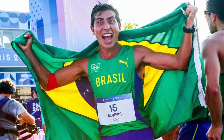 Caio Bonfim conquista prata e chega a cinco pódios no circuito mundial