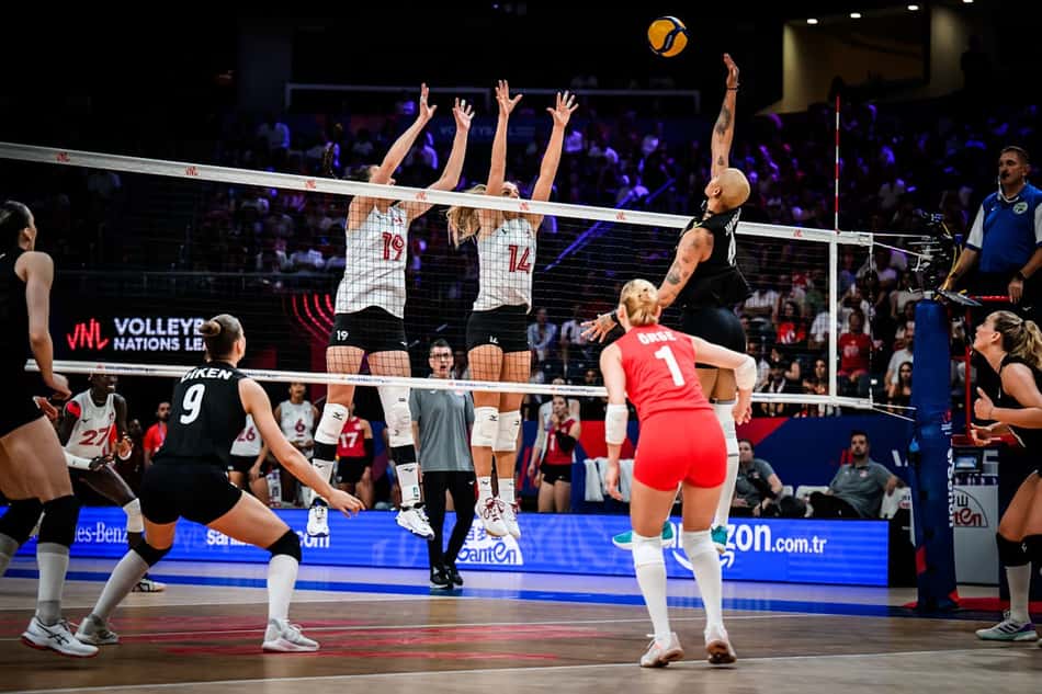 Canadá e Turquia na segunda semana da VNL (Foto: Divulgação / VNL)
