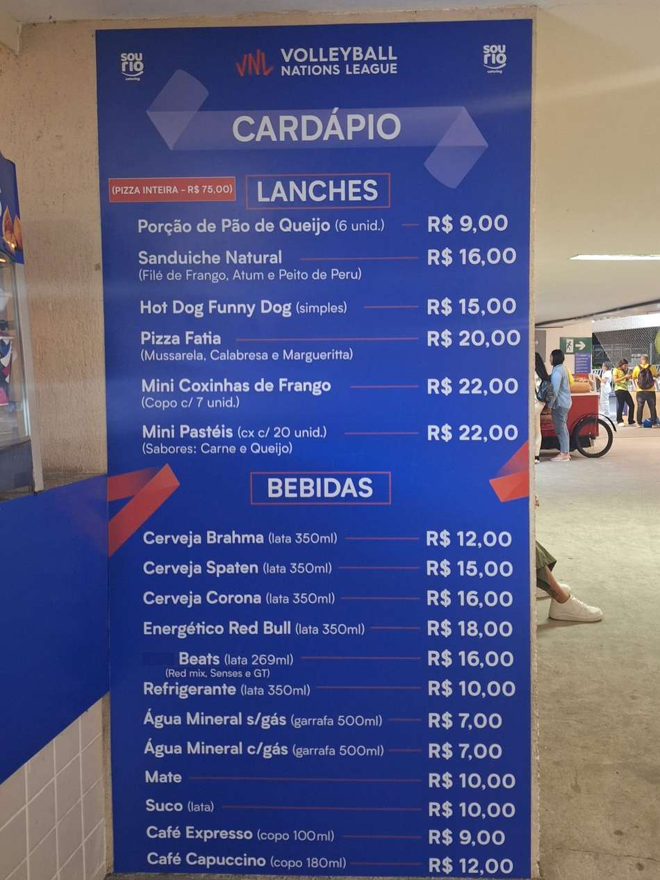 Tabela de preços da VNL no Maracanãzinho (Foto: Anna Ramos/Lance!)