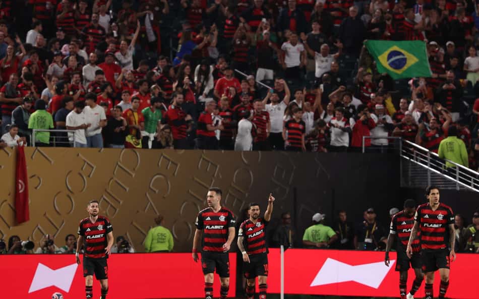 Jornalista questiona torcida do Flamengo no Mundial de Clubes: 'Modinha?'