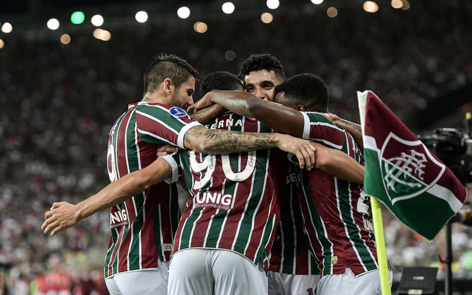 Qual o tamanho do abismo financeiro entre Fluminense e Borussia Dortmund?