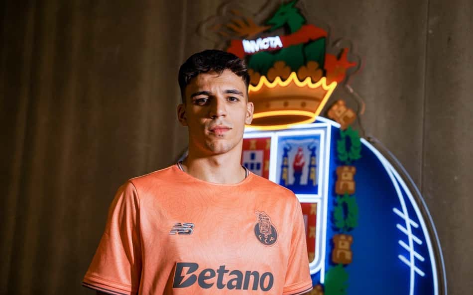 Porto anuncia contratação de Gabri Veiga, do Al-Ahli