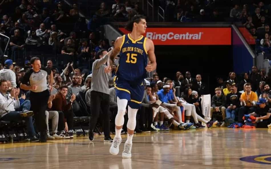 Gui Santos quer continuar na NBA e revela papo com técnico do Warriors