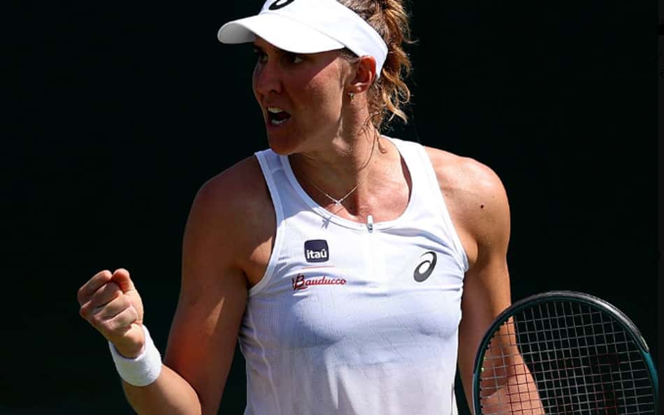 Bia Haddad estreia em Wimbledon com vitória sobre Sramkova