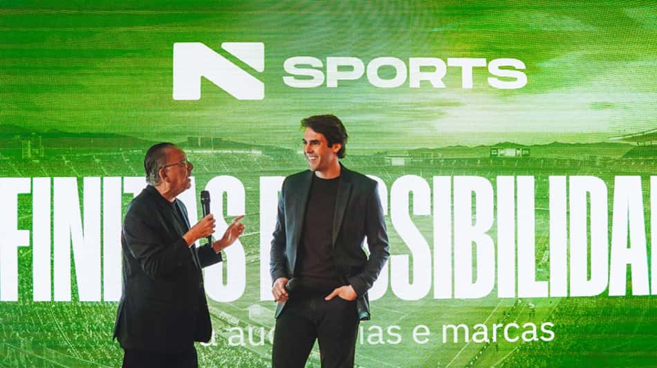 Kaká e Galvão Bueno na apresentação da N Sports (Foto: Carol Cerejo / N Sports)