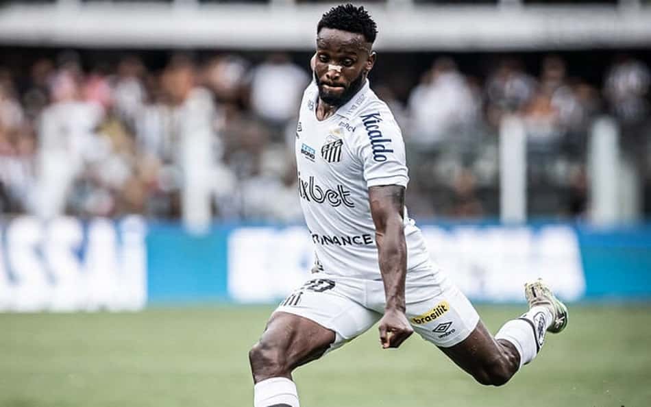 Athletico acerta com atacante ex-Corinthians e Santos para a Série B
