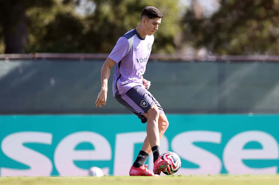 Jair está pronto para a estreia do Botafogo no Mundial de Clubes
