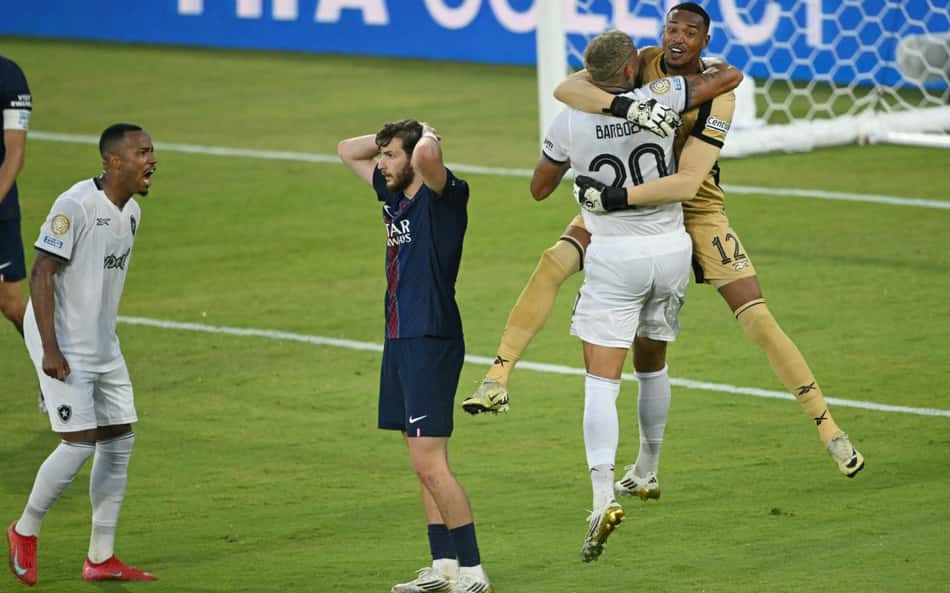 Botafogo chega às oitavas do Mundial mostrando personalidade; veja destaques