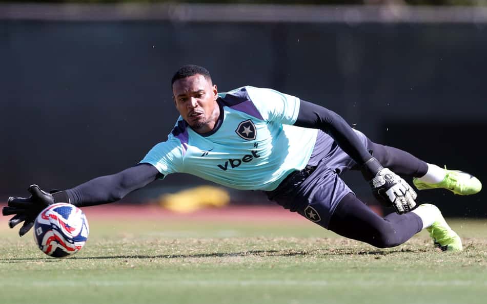 No Botafogo, John mostra confiança para encarar o PSG no Mundial