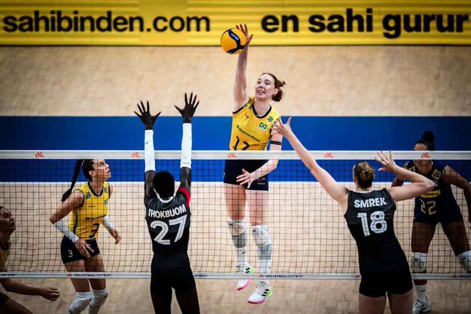 Brasil x Canadá, pela segunda semana da Liga das Nações de Vôlei feminino (Foto: Volleyball World)
