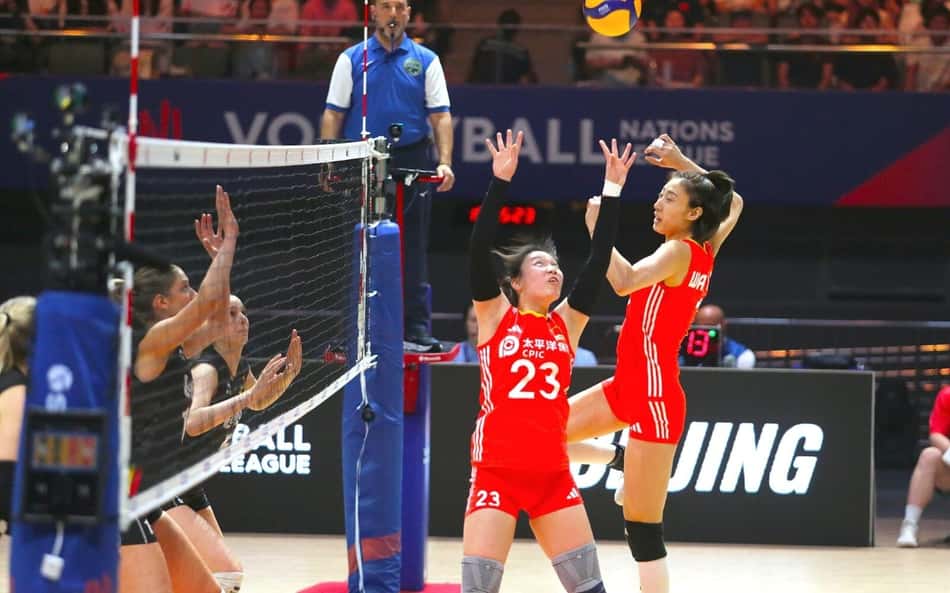 Aos 16 anos, levantadora chinesa é destaque na VNL