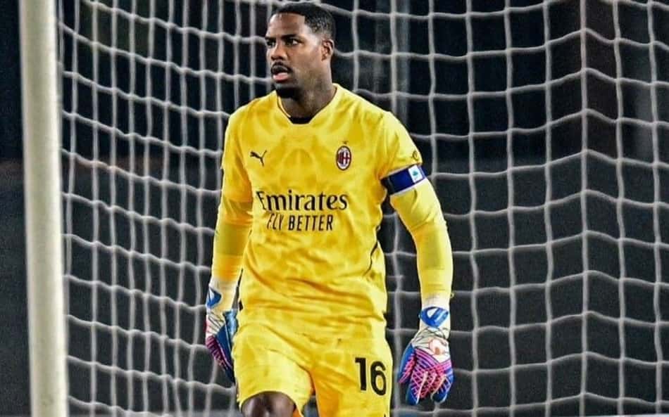 Chelsea mira a contratação de Maignan, goleiro do Milan