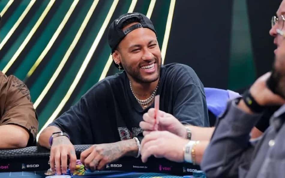 Com covid, Neymar participa de torneio de Poker e fatura bolada