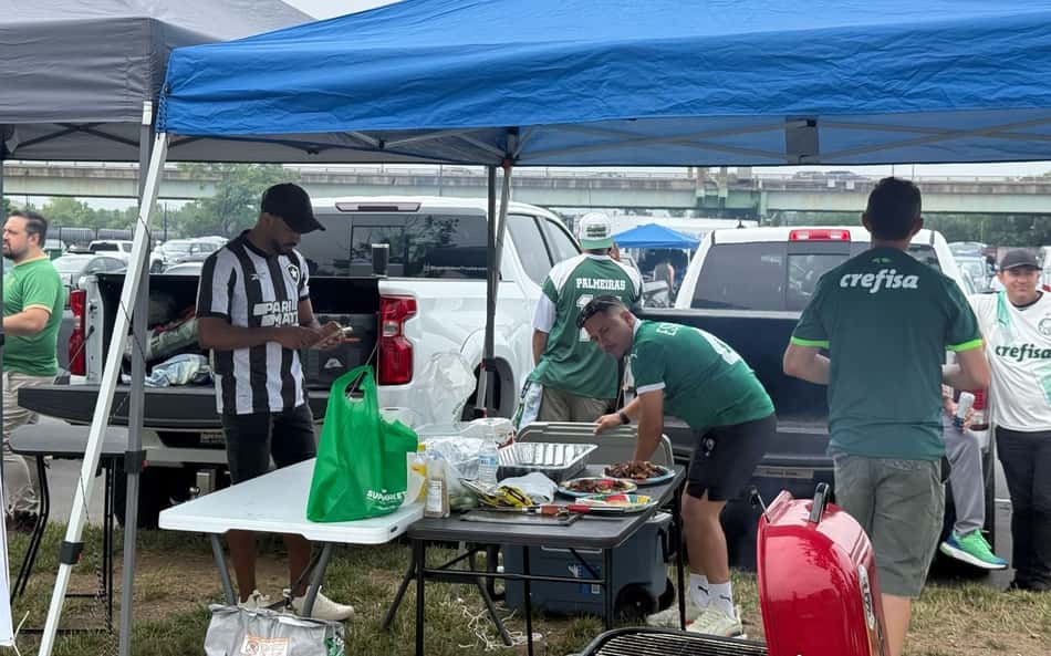 Palmeiras e Botafogo na Filadélfia tem churrasco, cerveja e clima cordial