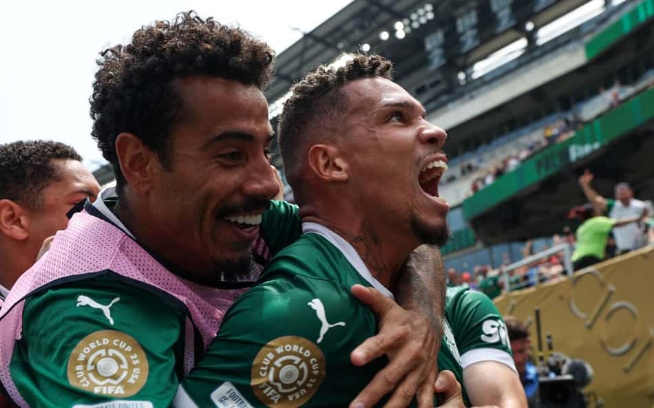 Palmeiras e Fluminense garantem 'maior prêmio do ano' com classificações no Mundial