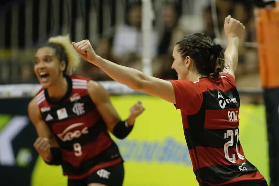 Roni Jones-Perry foi atleta do Sesc Flamengo por duas temporada (Foto: Reprodução/Instagram)